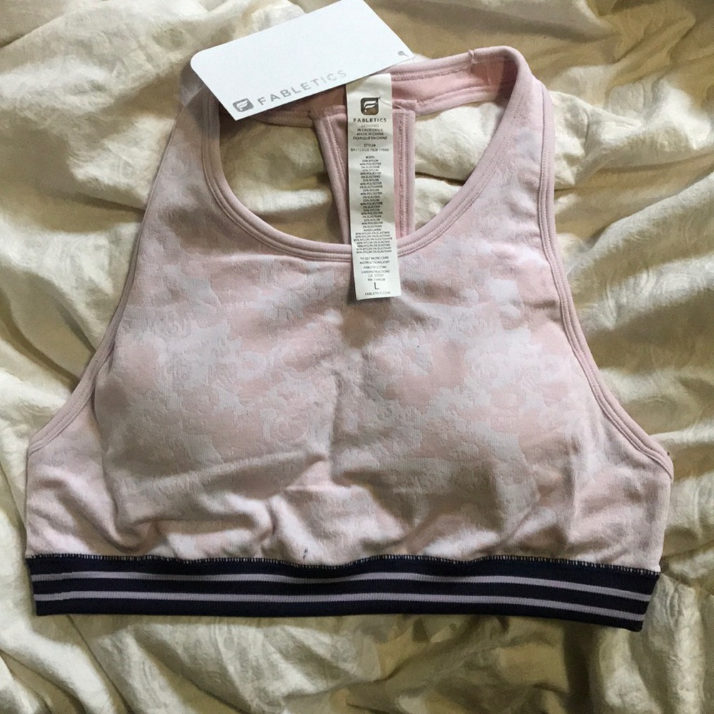 Fabletics sports bra L never worn with tags